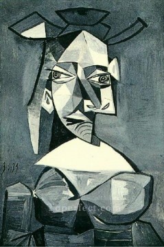 Bust of Woman with Hat 3 1939 cubism Pablo Picasso Oil Paintings